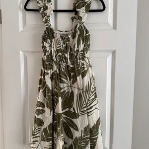 Abercrombie Green and White Leaf Print Dress